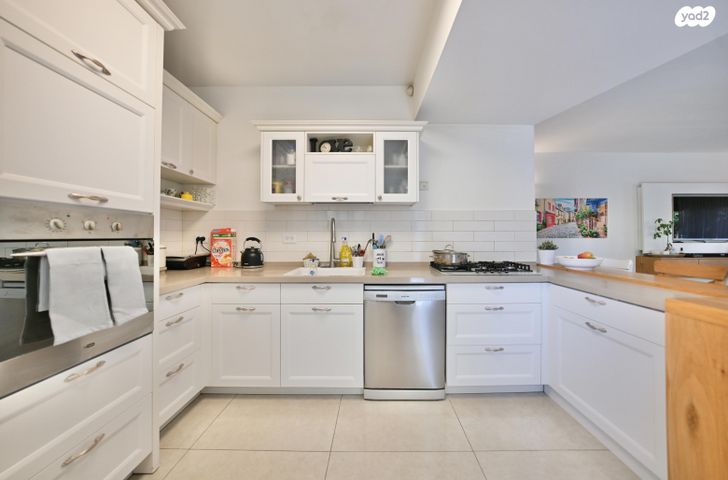 בית פרטי/ קוטג', לאה רבין, בנות חיל, ראשון לציון