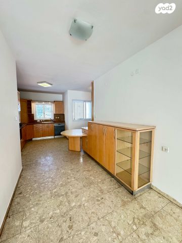 דירה, מרכז, כפר סבא