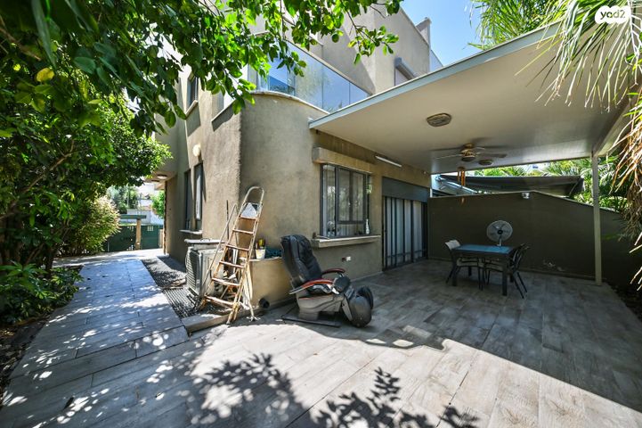 בית פרטי/ קוטג', לאה רבין, בנות חיל, ראשון לציון