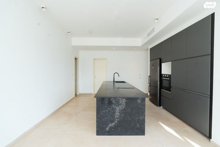 גג/ פנטהאוז, אור ים, אור עקיבא