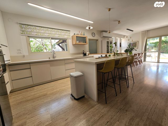 בית פרטי/ קוטג', צפניה, בית ונוף, כפר סבא