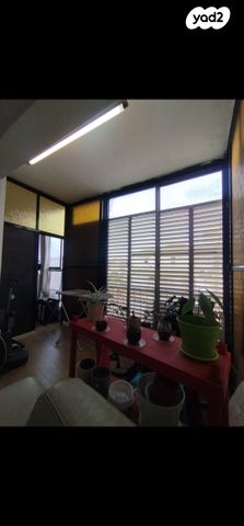 דירה, רש"י, נחלת גנים, רמת גן