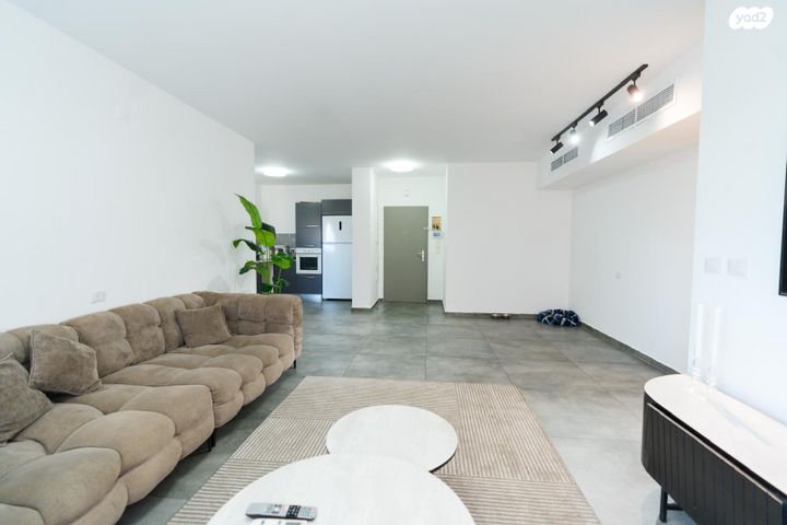 דירה, אור ים, אור עקיבא