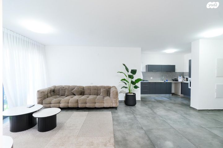 דירה, אור ים, אור עקיבא