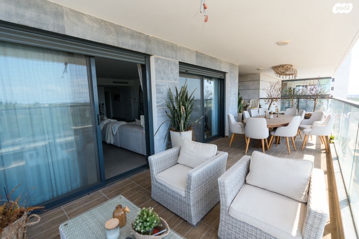 גג/ פנטהאוז, אור ים, אור עקיבא