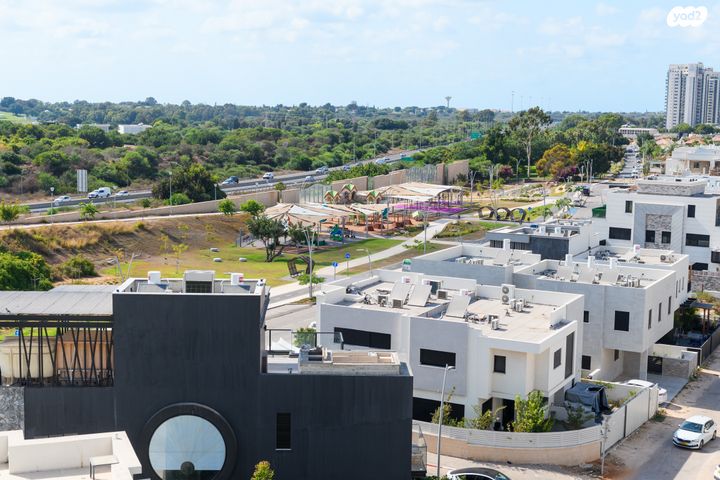 גג/ פנטהאוז, אור ים, אור עקיבא