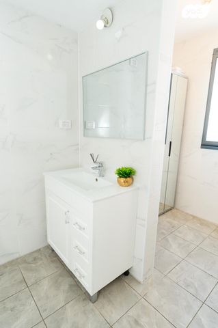 דירה, אור ים, אור עקיבא