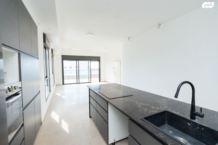 גג/ פנטהאוז, אור ים, אור עקיבא