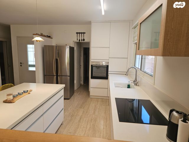 בית פרטי/ קוטג', צפניה, בית ונוף, כפר סבא