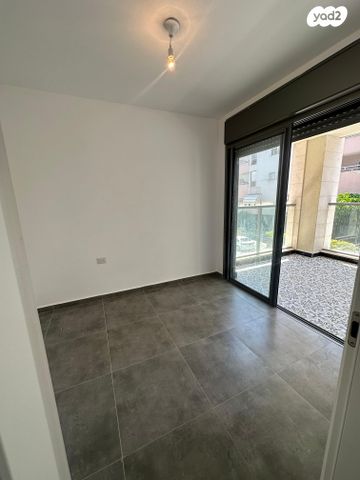 דירה, הנוטרים, אגרובנק, חולון