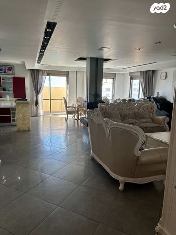 גג/ פנטהאוז, ה' באייר, אשדוד