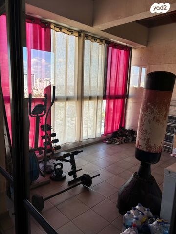 גג/ פנטהאוז, ה' באייר, אשדוד