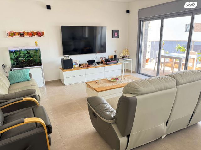 דירה, אהרון מסקין 40, כפר גנים ג, פתח תקווה