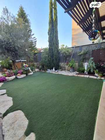 בית פרטי/ קוטג', אחוזה 17, נאות הדרים, גן יבנה