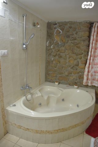 בית פרטי/ קוטג', תדהר 6, קדמה, קצרין