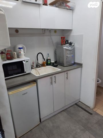 חנויות/ שטח מסחרי, מצדה 15, אזור תעשיה צפון, בני ברק