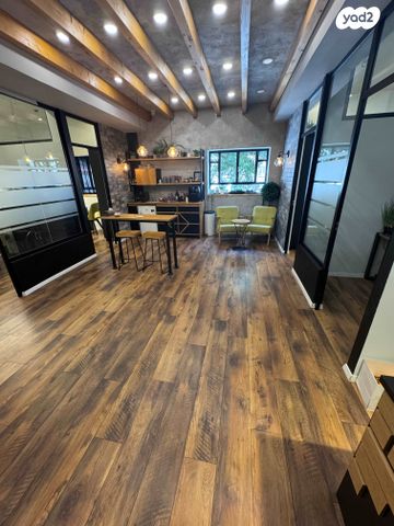 שדרות המגינים 64