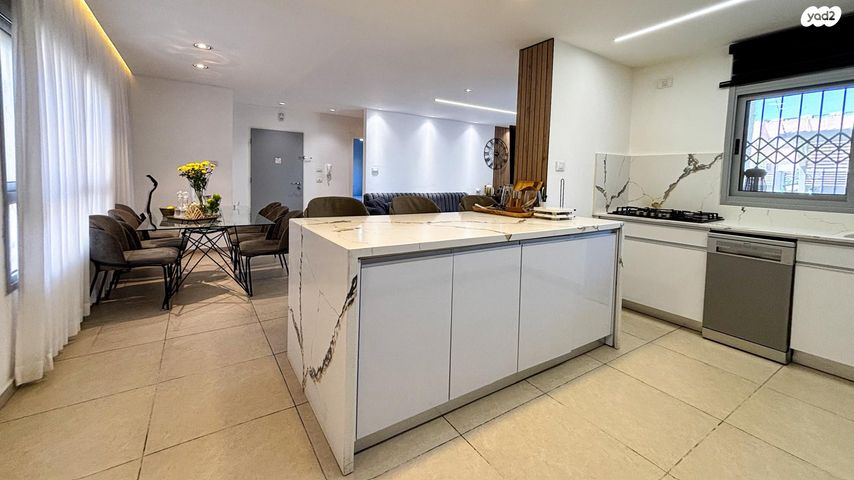 דירת גן, אופקים