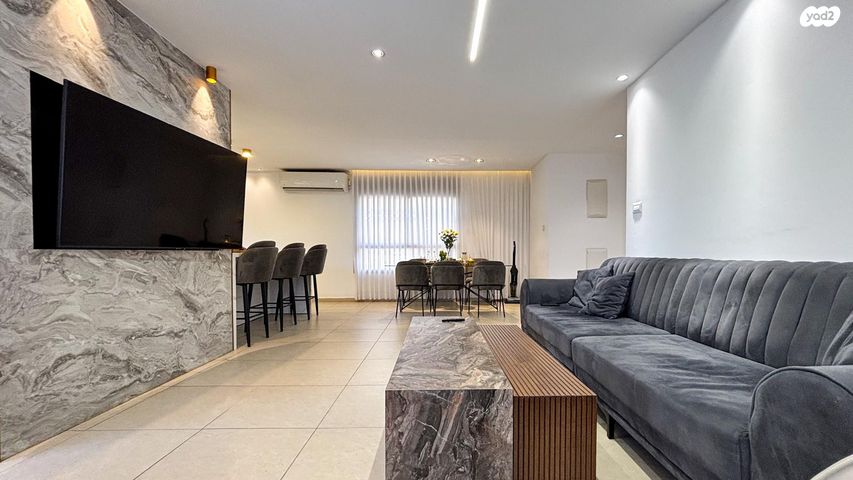 דירת גן, אופקים