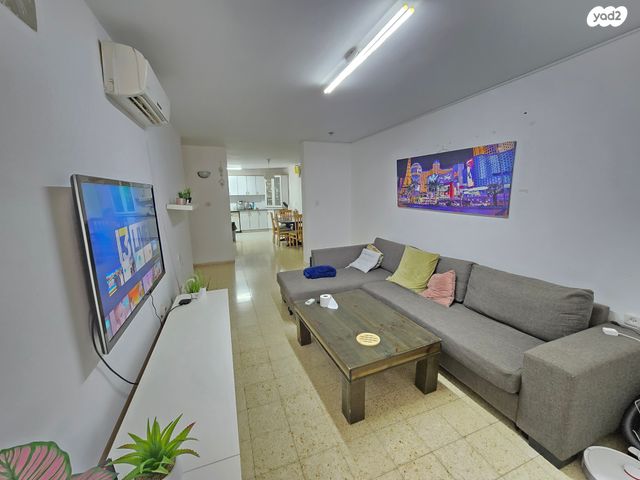 דירה, שמעוני, שכונה ב', באר שבע