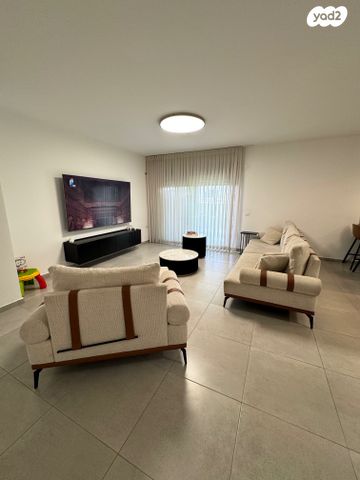 דירת גן, ברטנורא, שקמים ואגמים, אשקלון