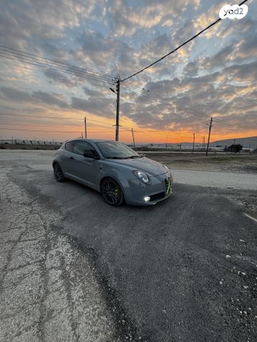 מודעת רכב אלפא רומיאו מיטו