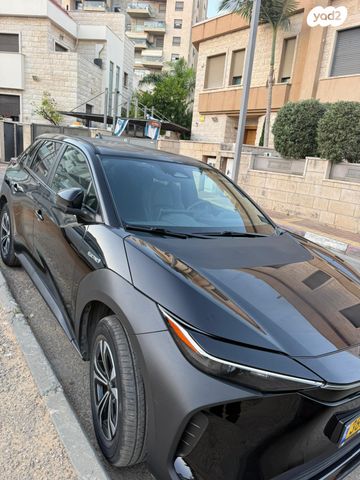 מודעת רכב טויוטה bZ4X