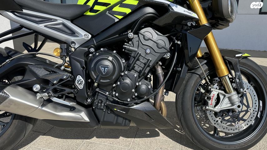 טריומף Street Triple RS