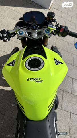 טריומף Street Triple RS