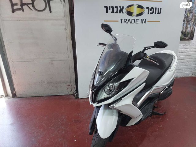 מודעת רכב קימקו דאון-טאון 350
