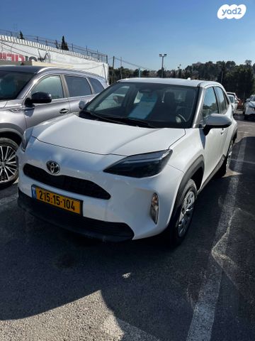 מודעת רכב טויוטה יאריס קרוס