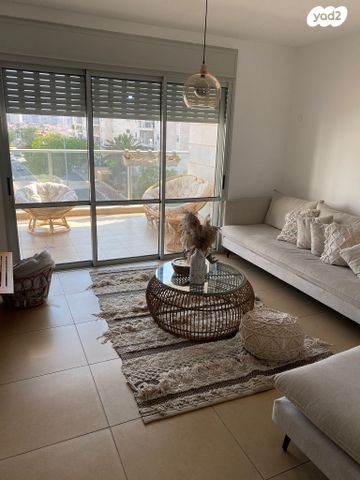 דירה, יעקב מרידור 15, ברנע, אשקלון