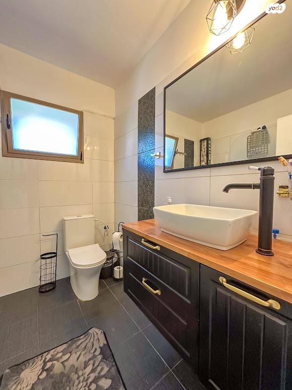 דו משפחתי, תל חי 75, מזרחי א, כפר סבא