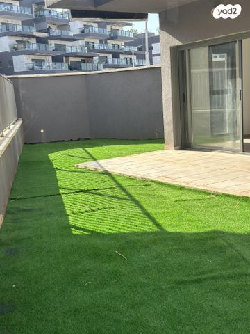 דו משפחתי, ניצנים 4, אלקנה, אלקנה