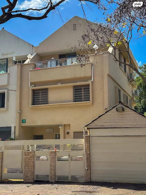 דו משפחתי, תל חי 75, מזרחי א, כפר סבא