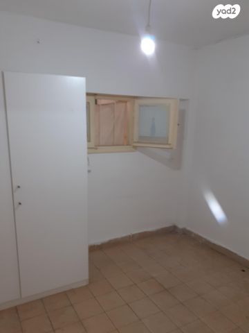 דירת גן, כצנלסון 110, שינקין, גבעתיים