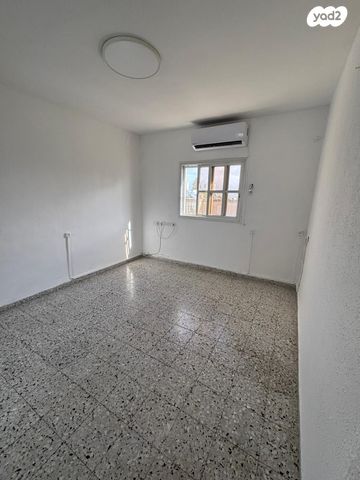 דירה, מעלה חוני המעגל 54, שאר העיר, חצור הגלילית