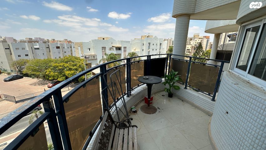 דירה, מאיר גרוסמן, נווה זאב, נאות אילן, באר שבע