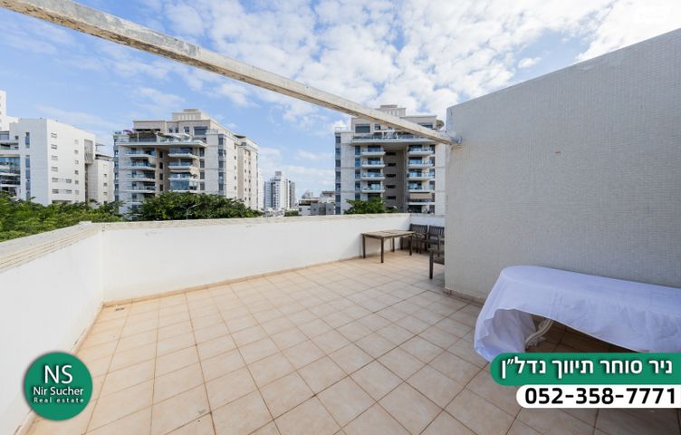 גג/ פנטהאוז, חרצית, גבעת האירוסים, נתניה