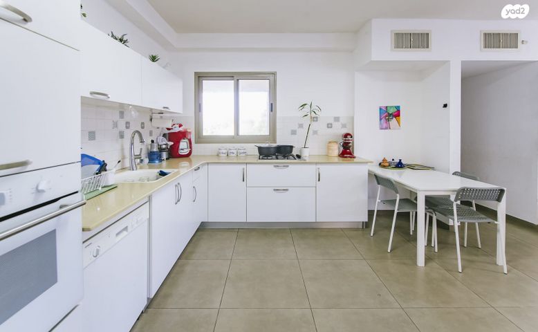 דירה, דרך בן גוריון, אבן גבירול, רחובות