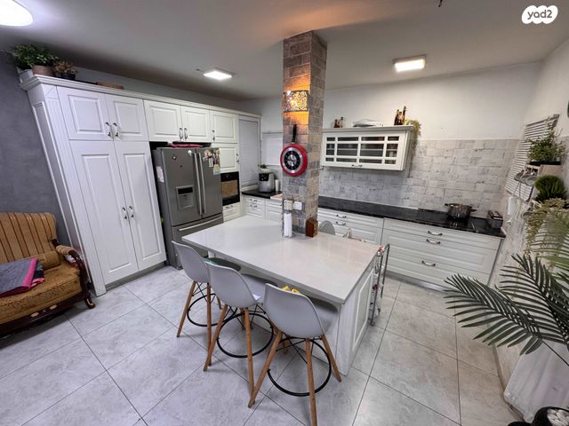 דירת גן, עמוס ירקוני, שכונה ו', באר שבע