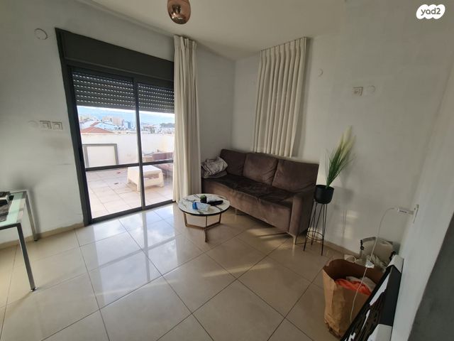 דירה, שדרות אח"י אילת 5, קרית חיים מזרחית, חיפה