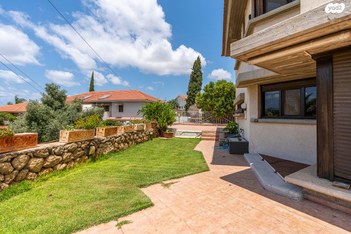 בית פרטי/ קוטג', נחשונים 3, גבעת ביל"ו, חדרה