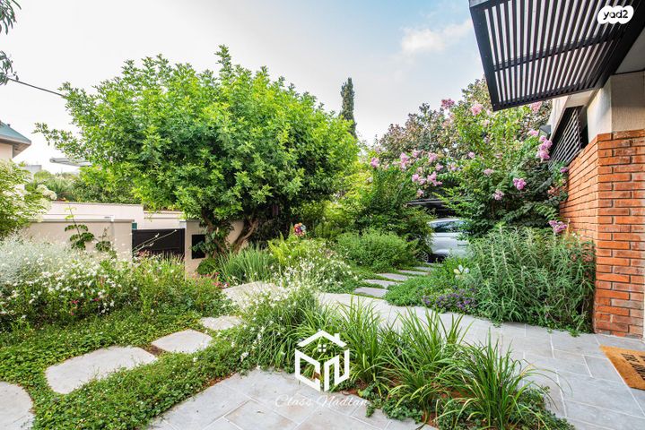 דו משפחתי, רמת חן, רמת גן