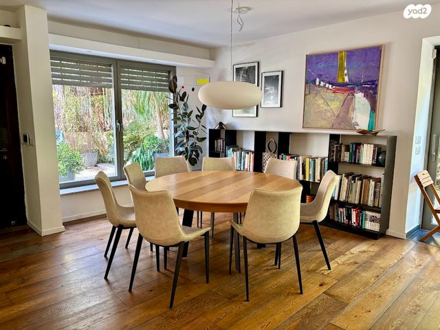 בית פרטי/ קוטג', דילה רינה יוסף, שיכון דן, נווה דן, תל אביב יפו