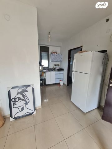 דירה, שדרות אח"י אילת 5, קרית חיים מזרחית, חיפה