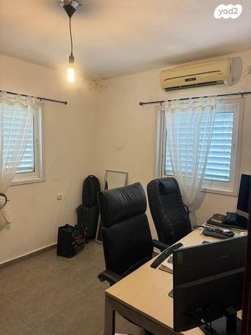 דירה, רש"י, ראשון לציון