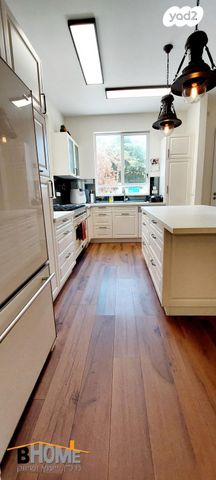 שביל הפרחים 1