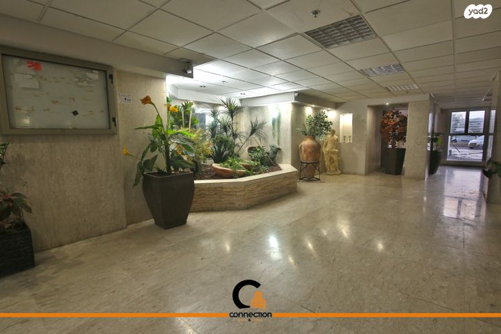 גג/ פנטהאוז, יצחק בן צבי, נווה גנים, קרית מוצקין