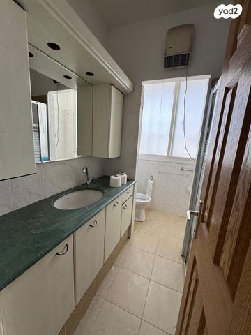 דירה, מורדי הגטאות 16, בורוכוב, גבעתיים